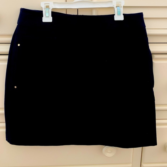 NICE black skirt by H & M. Marked Size 10. 15” waist. - Picture 1 of 8